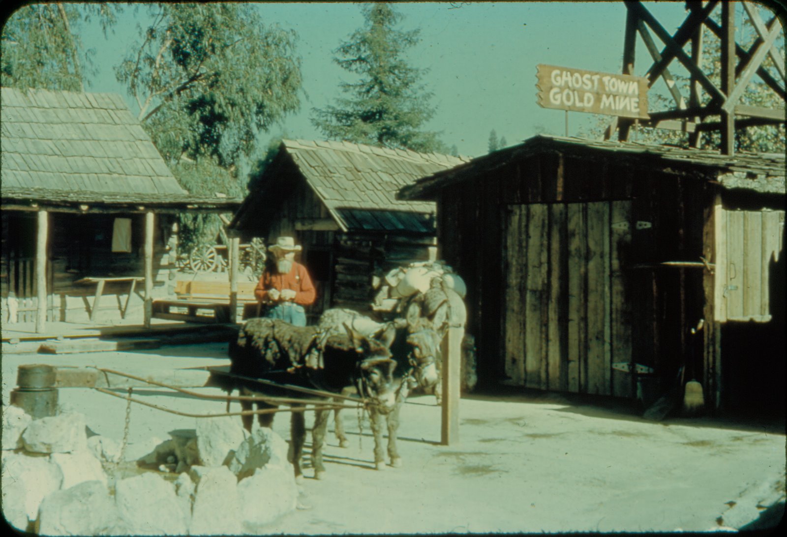 [Old+Knotts+Slides_Gold+Mine_1.jpg]