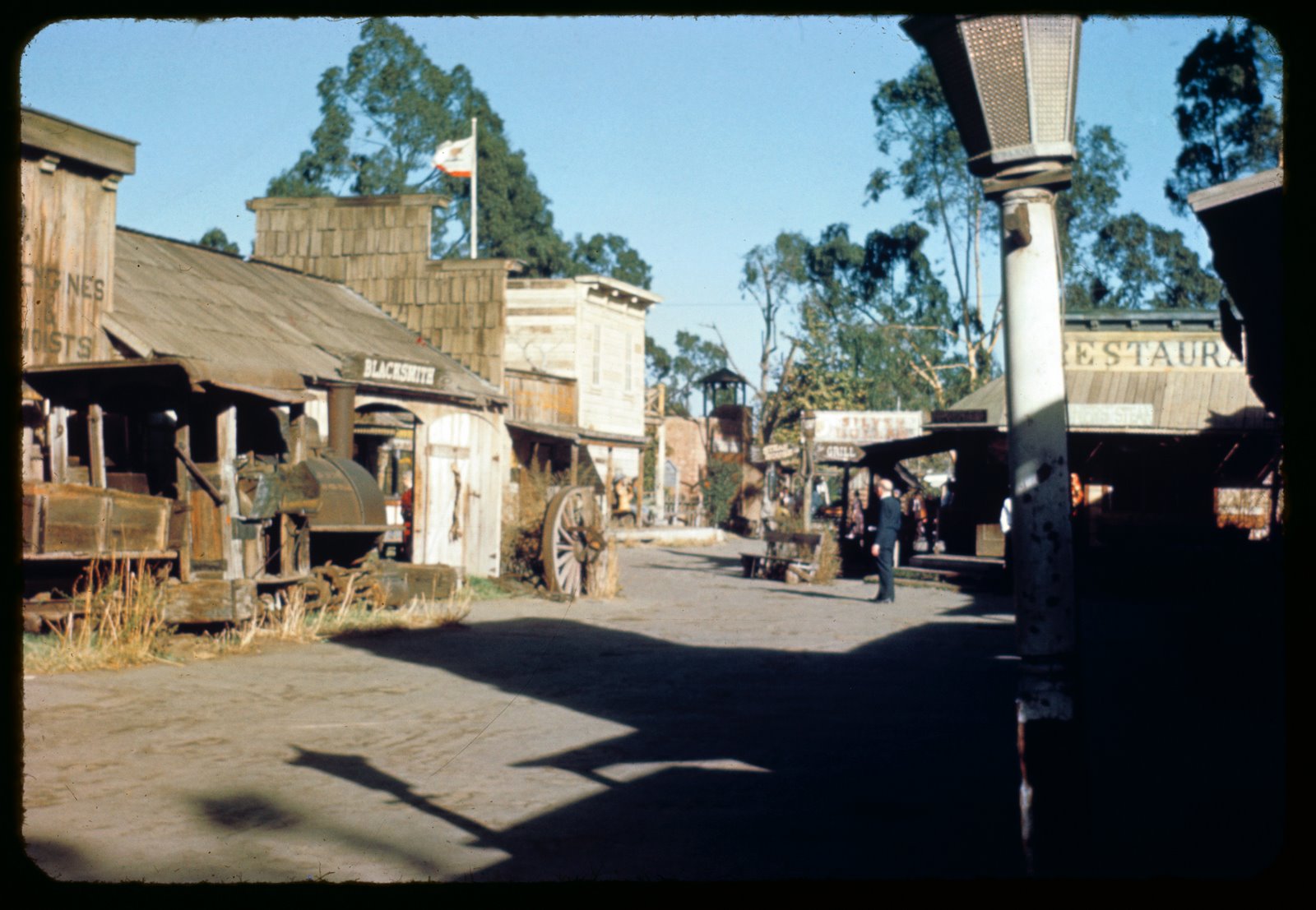 [KnottsPG_7_MainSt.jpg]