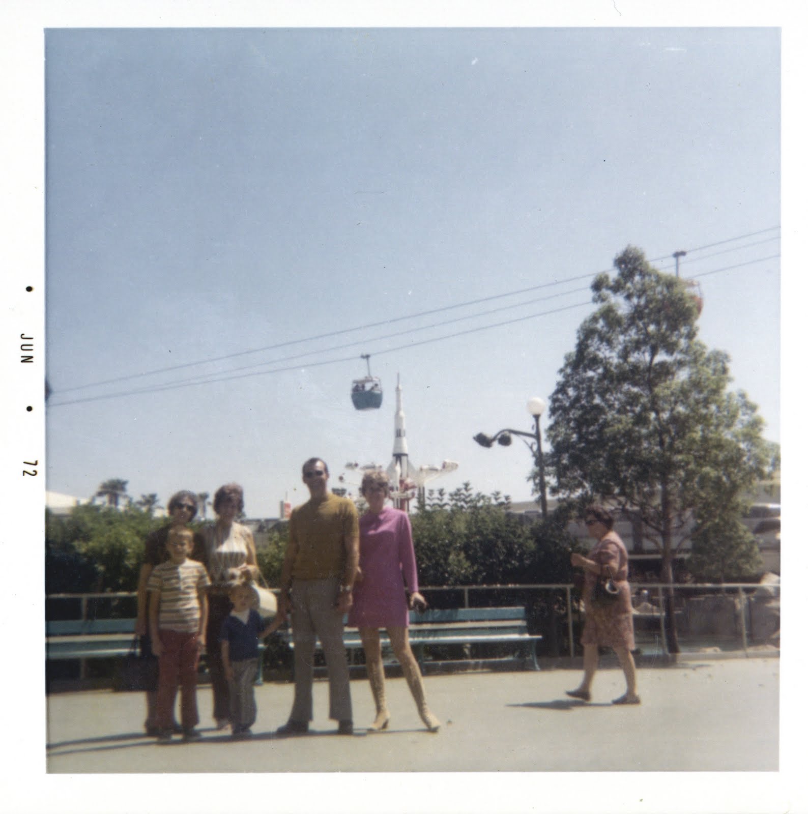 [June+72+DL+Photo_where.jpg]