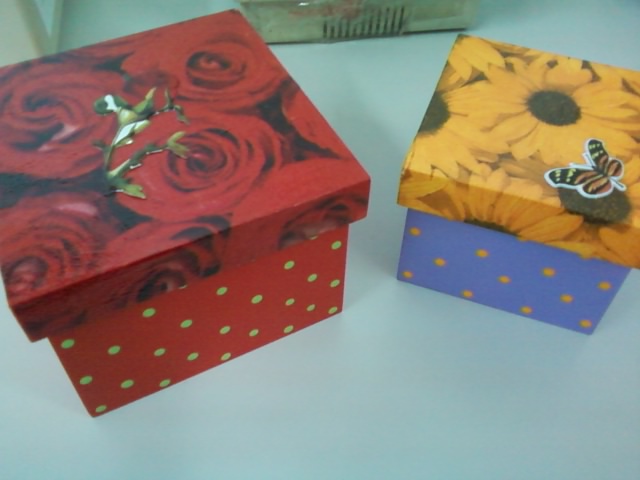 Tati Brum Artes em EVA e MDF Caixa MDF Decoupage Rosa e Girassol Artesanato Goiania Go ~ Tati Brum Artes em EVA e MDF Caixa MDF Decoupage Rosa e Girassol