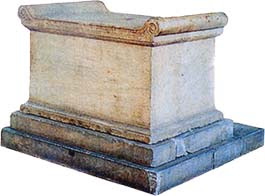 http://4.bp.blogspot.com/_3mkweCeFdEo/TAGyOdtjepI/AAAAAAAABrM/eQ6i6WvuO2A/s400/altar.jpg