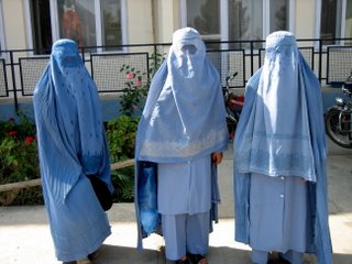 [burqa2.JPG]