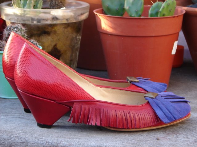 Zapatos Retro con Flecos - Iguana Colorada -