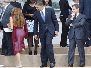 http://4.bp.blogspot.com/_3u1pfLK48C0/SltQtlMM4SI/AAAAAAAAACQ/-Y_bToxb5E0/s320/Obama.jpg