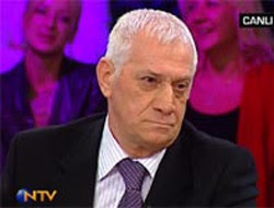 [Resim: B%C3%BClent-Karpat-181107.jpg]