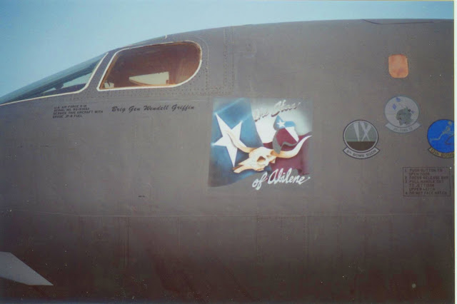 B-1B Star of Abilene nose art photo