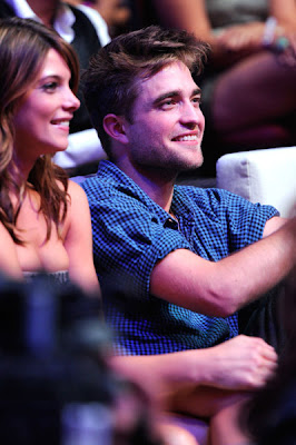 Teen Choice Award 2010... - Page 3 Robert+Pattinson+TCA+2010-+%2811%29