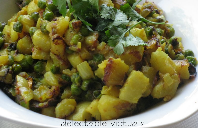 Delectable Victuals sukha aloomutter potatoes and peas (dry)