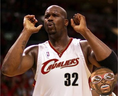 [shaq_cavs.jpg]