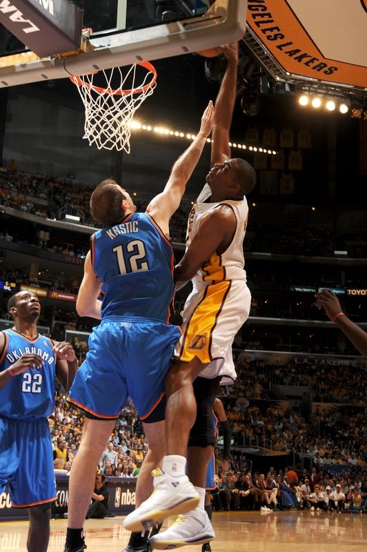 2010 NBA Playoffs: Andrew Bynum Dunks On Nenad Krstic 2010 NBA Playoffs: Andrew Bynum Dunks On Nenad Krstic