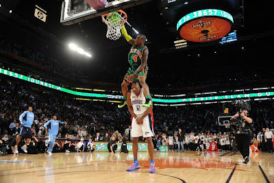 Get Nate Robinson Dunk Over Dwight PNG