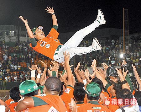 [喜拋總教練.jpg]