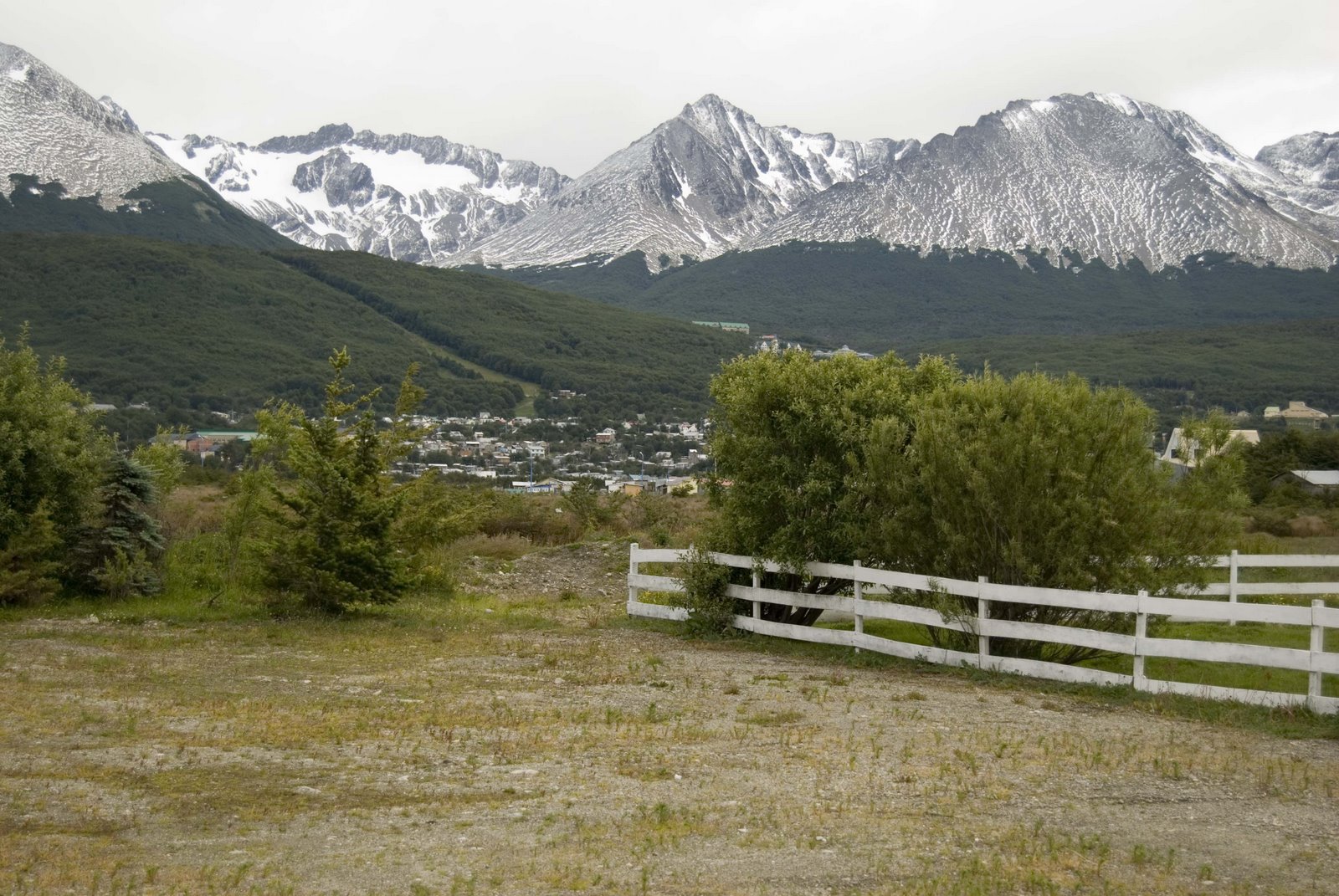 [ushuaia+view.JPG]