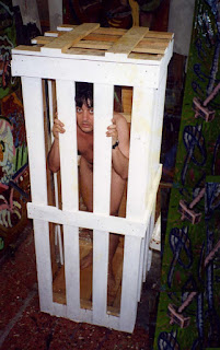 Performance de un amigo: Tomás Odión - Roser Amills, escritora mallorquina