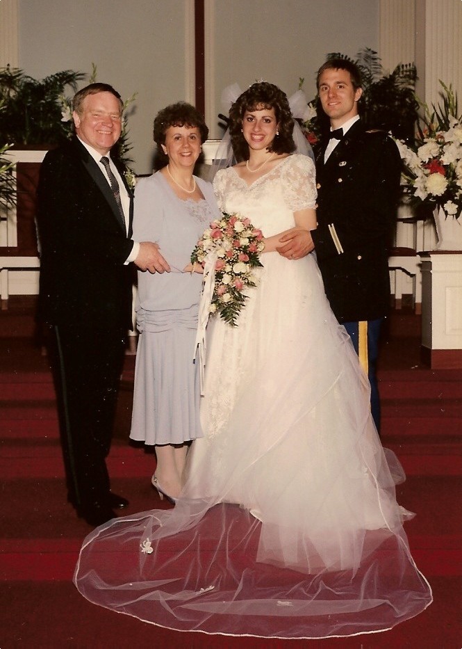 [phil,lois+wedding.jpg]