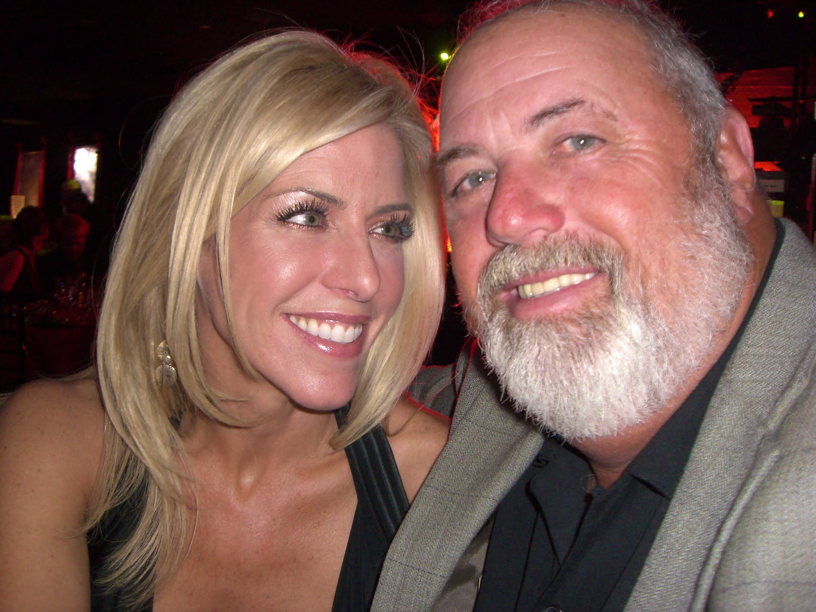 Laura Stroud...30 day challenge (aka a journey to lose the Thass