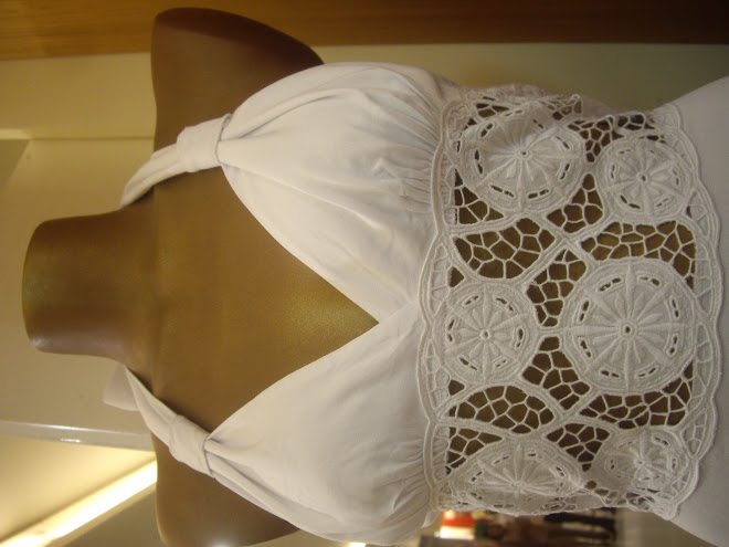 Uluwatu Lace, Halter Dress Closeup