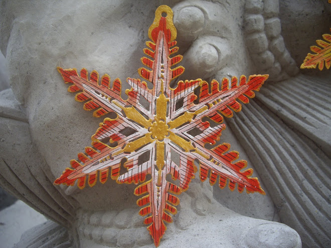 MAGICAL SNOWFLAKE-STAR, WAYANG-KULIT-STYLE HANGING CHRISTMAS TREE ORNAMENT, HANDMADE IN BALI