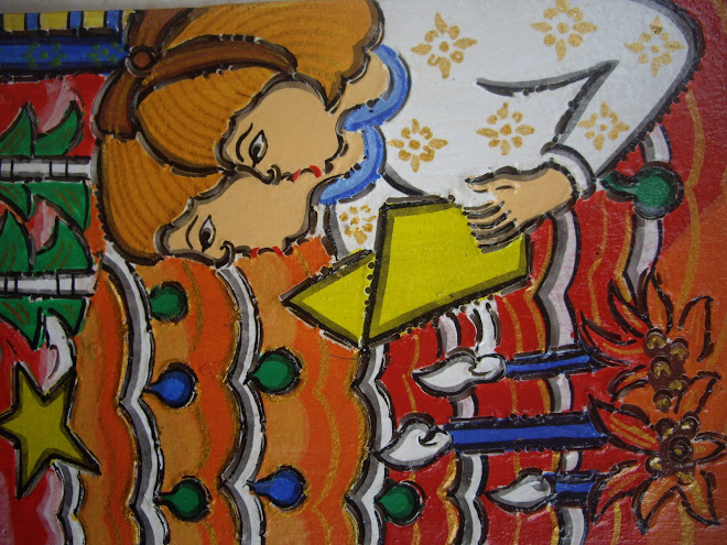 CHRISTMAS CAROLLERS--RED AND ORANGE COLOR SCHEME.  HANDMADE IN BALI
