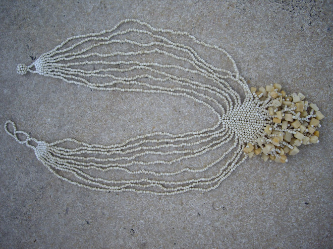 FRILLY STYLE NECKLACE,  BEIGE