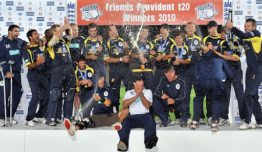 Hampshire win the Friends Provident T20 trophy