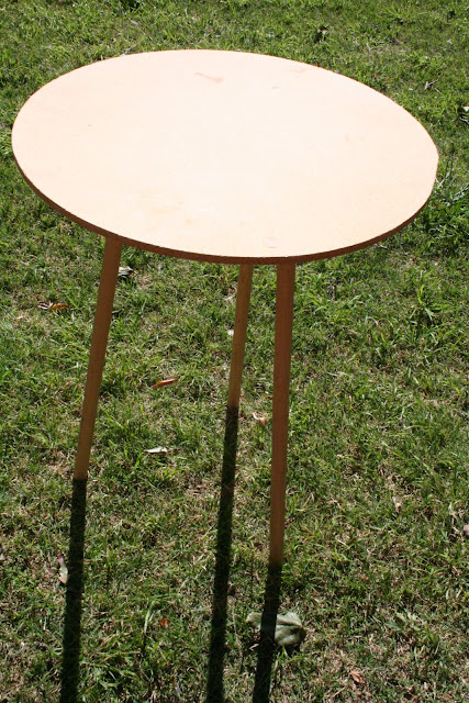 target 3 legged table