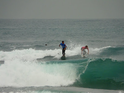 billabong pro mundaka. primera ronda en sopelana