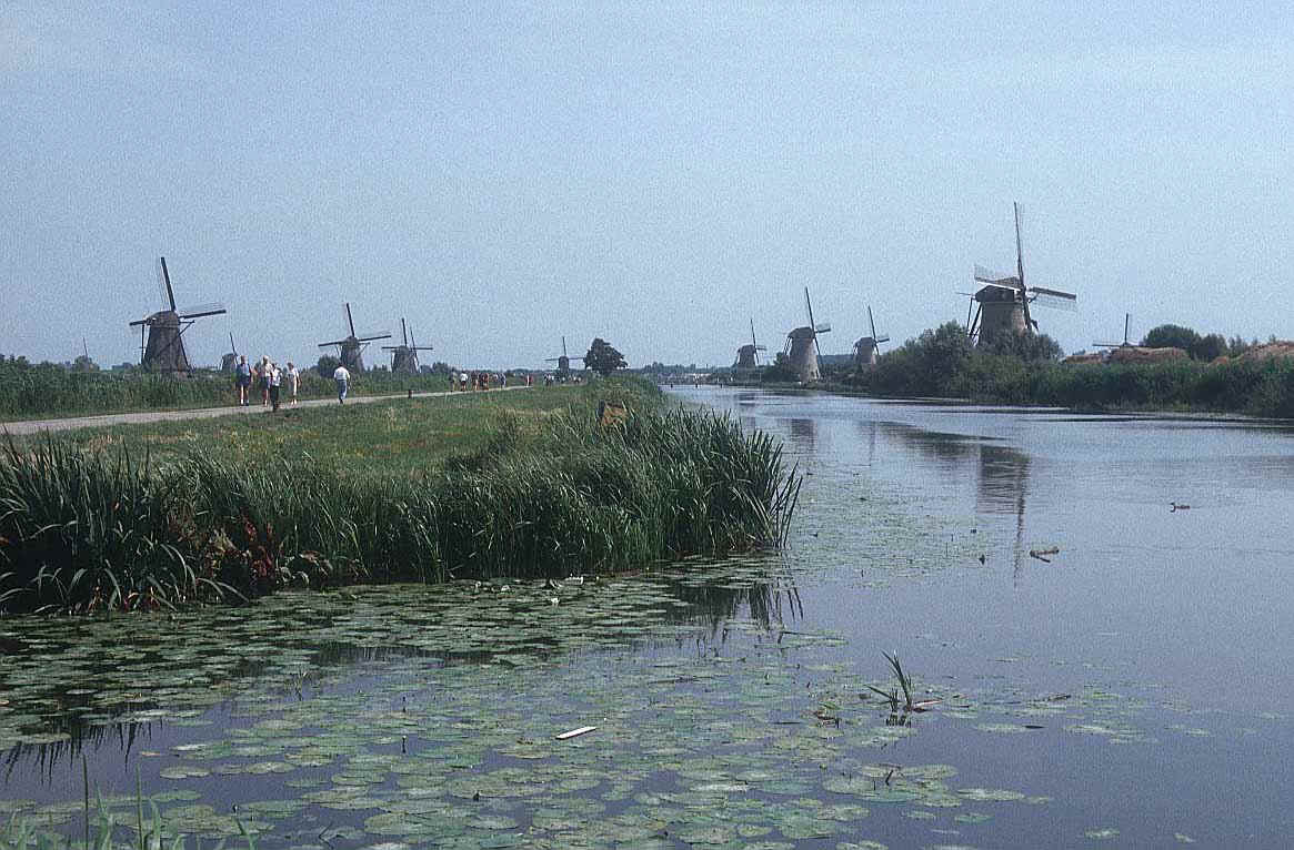 [kinderdijk.jpg]