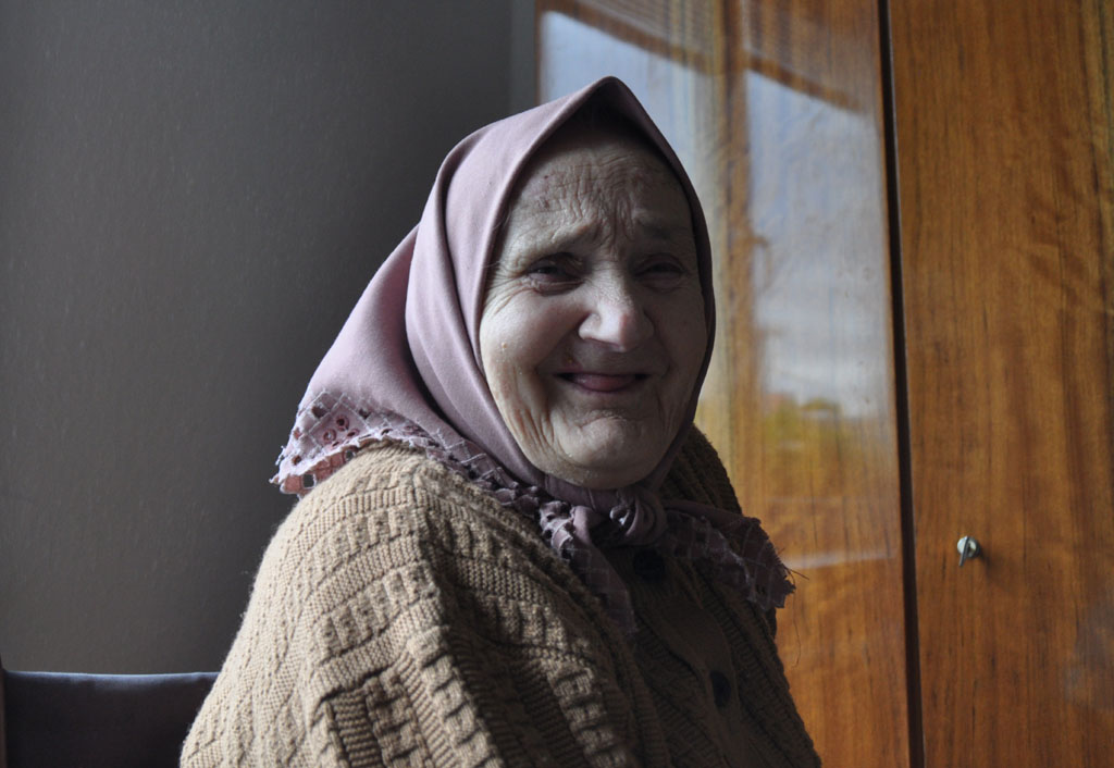 ludmila´s corner: Back to home 2 - stará mama