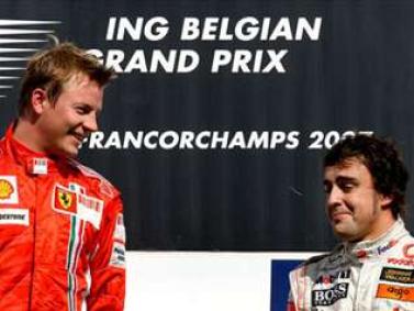 [Räikkönen+Alonso+cómplices.jpg]