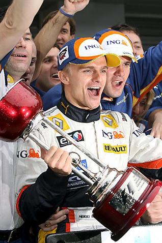 [Kovalainen+Monte+Fuji+2007.jpg]