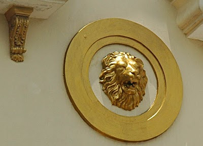 Versace lion Jakarta