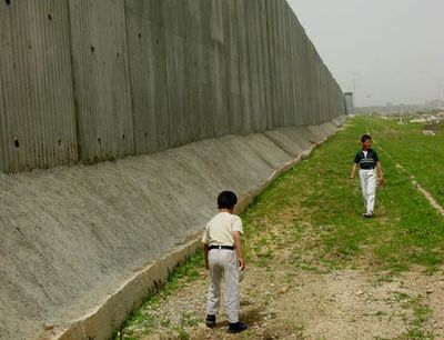 [muro-in-palestina.jpg]