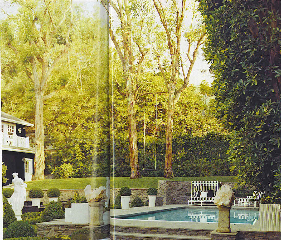 [yaya+ext+pool.jpg]