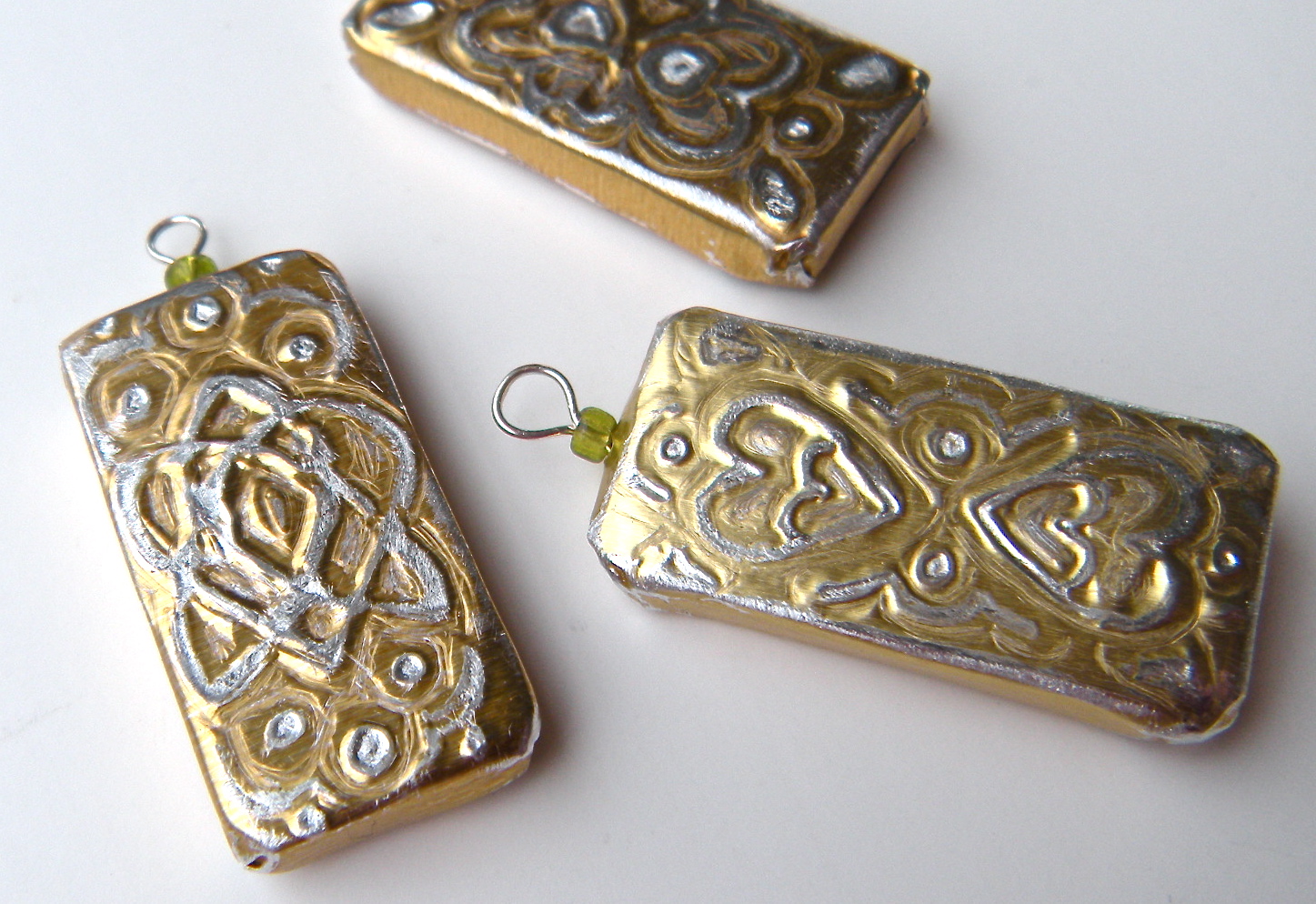 art in red wagons embossed metal charms