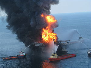 300px-Deepwater_Horizon_offshore_drilling_unit_on_fire_2010.jpg