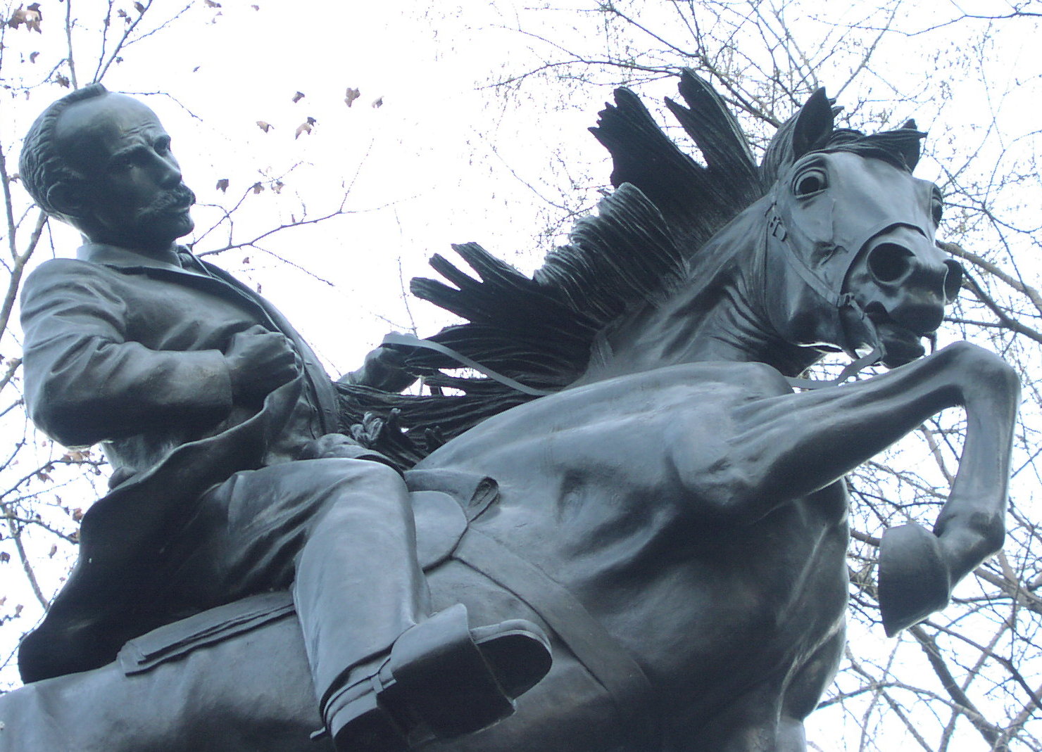 [33Marti122204T006.jpg]