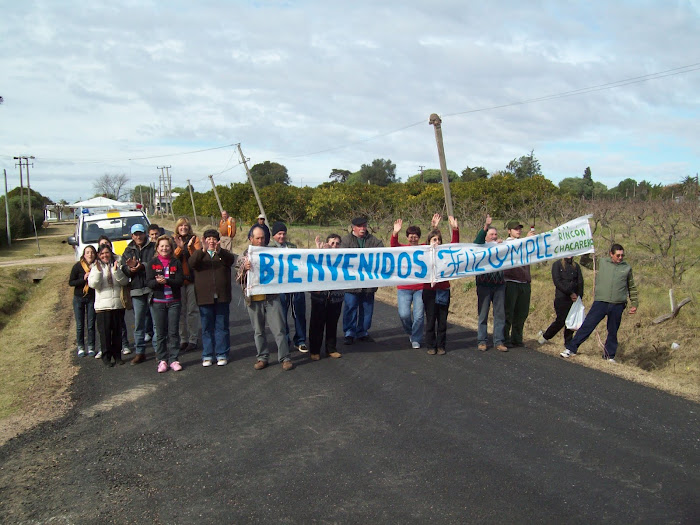 Vecinos cortaron la ruta para dar la Bienvenida