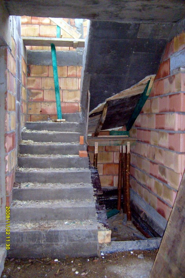 [aS6301114.JPG]