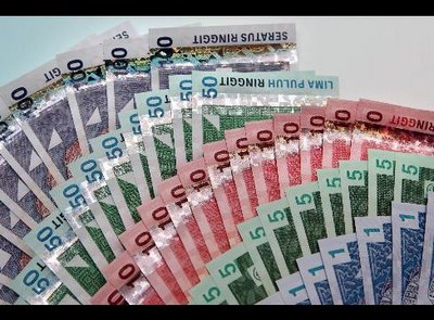 http://4.bp.blogspot.com/_4UNvrodYsIs/THNUj1fTg6I/AAAAAAAAA0Q/v9wkf_fGJEk/s1600/Ringgit+malaysia.jpg