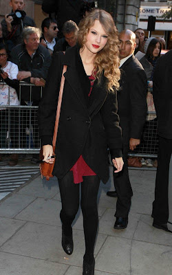 Taylor Swift Hairstyle Performanceclass=