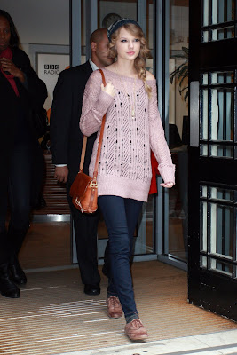 Taylor Swift Hairstyle Performanceclass=