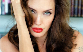  foto photo of Angelina Jolie hot
