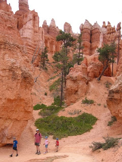 Hiking in Bryce Canyon National Park Hiking in Bryce Canyon National Park