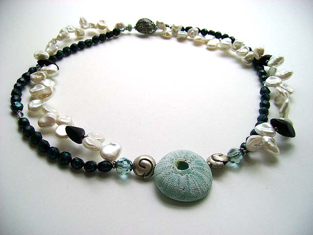 [UrchinNecklace.JPG]