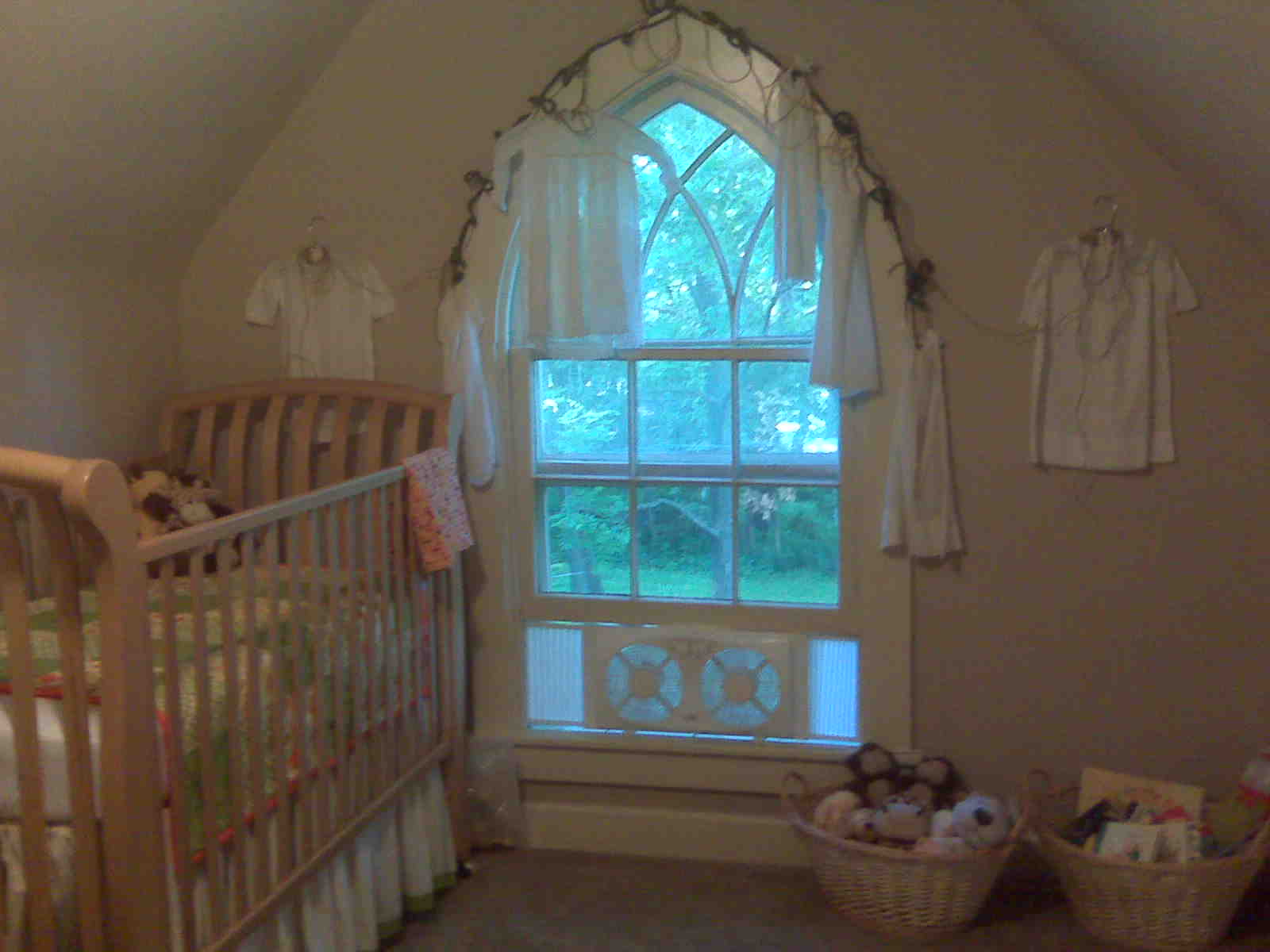 [Amari's+room+-+daytime]