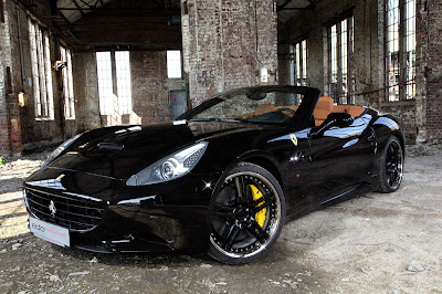 siyah ferrari resmi