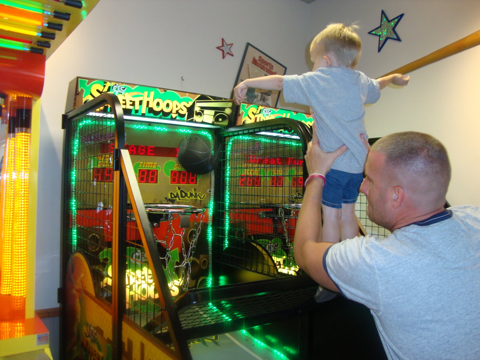 Chuck E Cheese Car Games