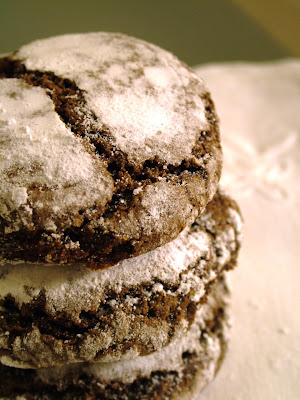 Chocolate crinkle cookies