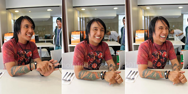 My Mom-Friday: Rockstar Arnel Pineda Goes Natural